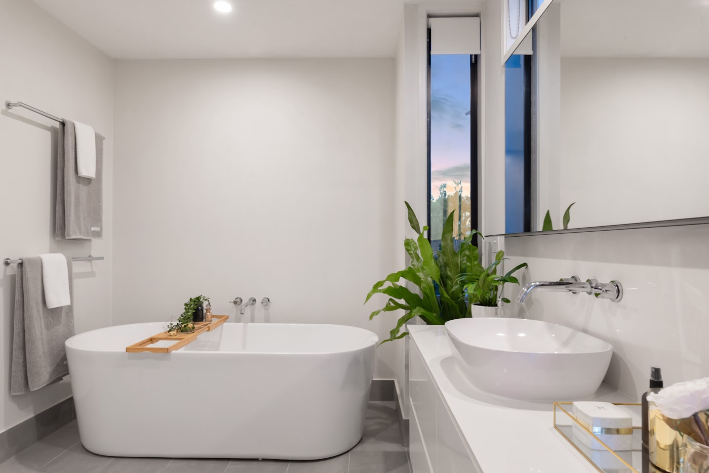 Level-access wet room